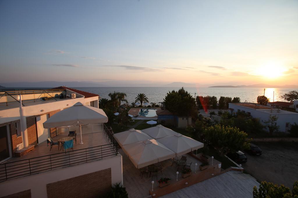 Iria Beach Buitenkant foto