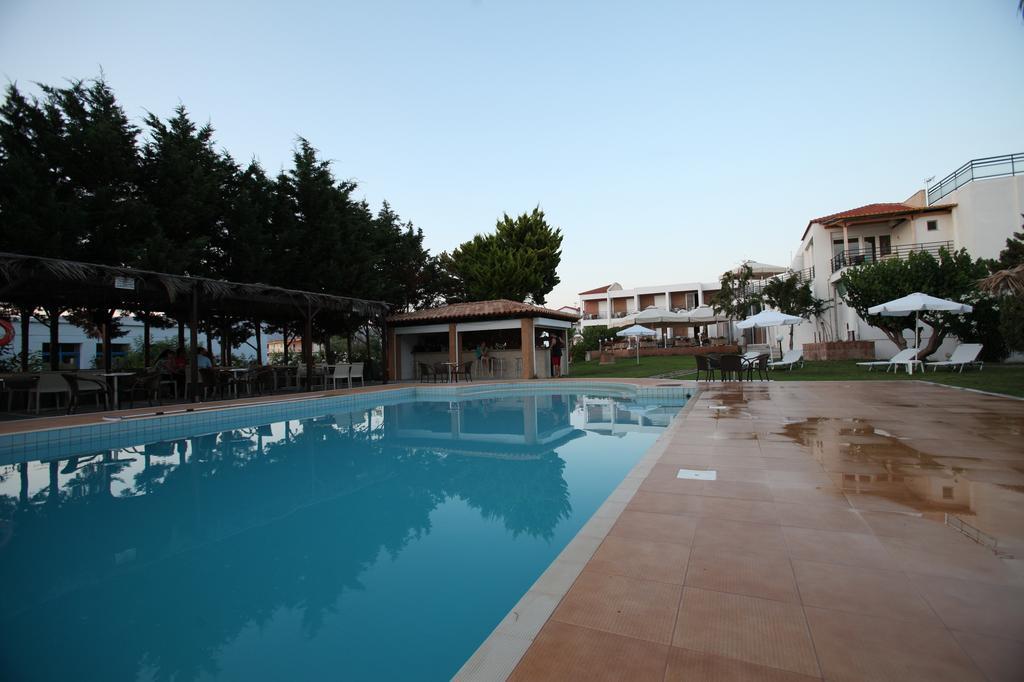 Iria Beach Buitenkant foto