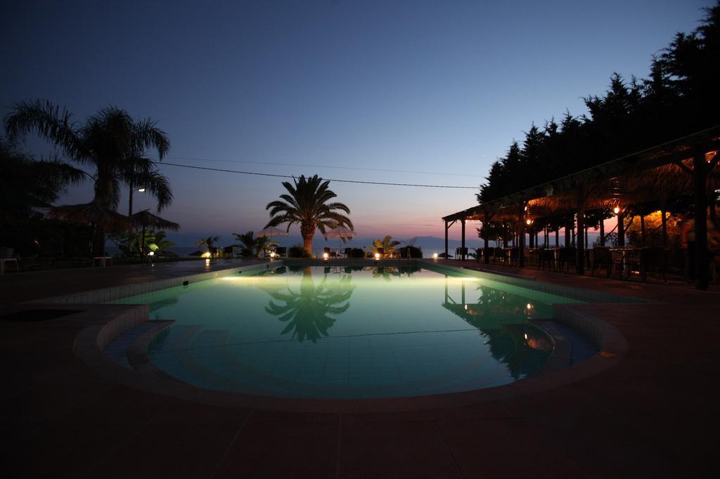 Iria Beach Buitenkant foto